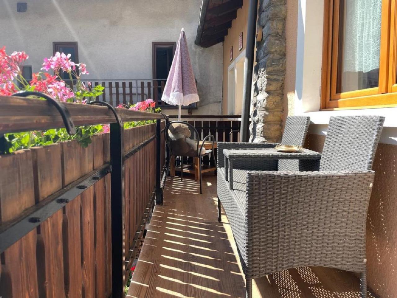 Maison Julie-Lungo La Via Francigena 埃特鲁布莱斯 外观 照片