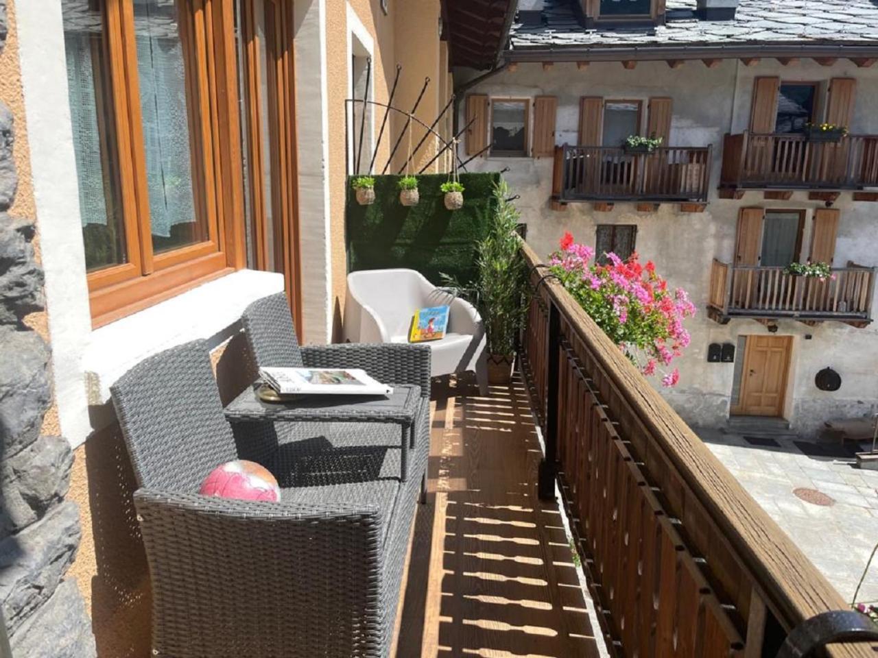 Maison Julie-Lungo La Via Francigena 埃特鲁布莱斯 外观 照片